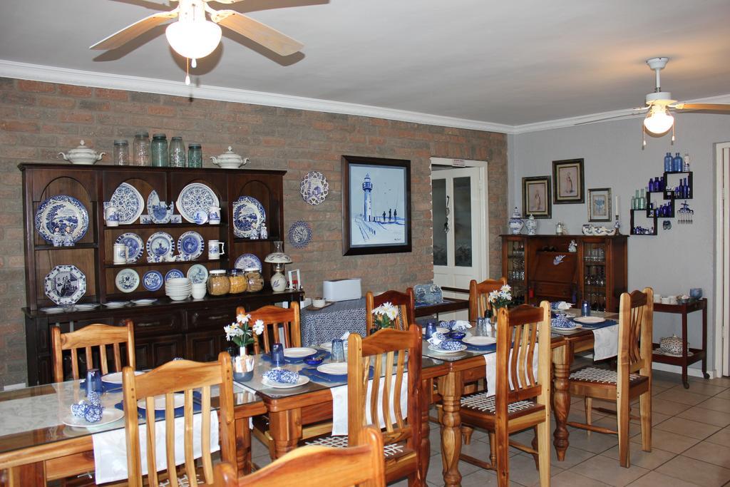 Amzee Bokmakierie Guest House Dana Bay Ngoại thất bức ảnh
