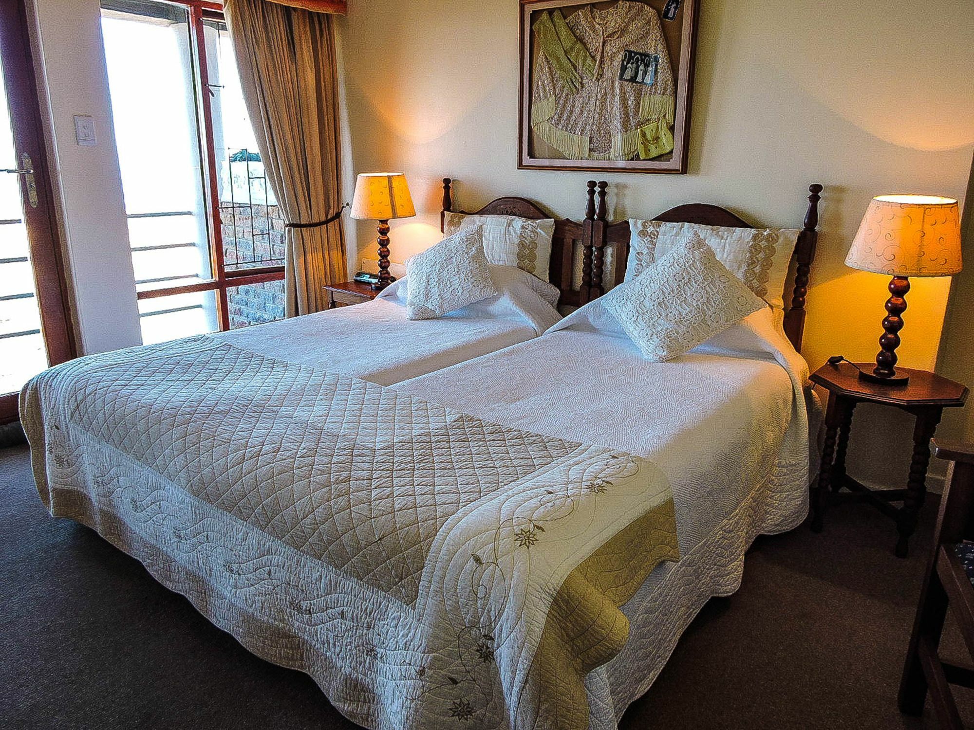Amzee Bokmakierie Guest House Dana Bay Ngoại thất bức ảnh